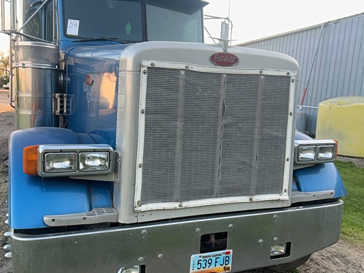 2003-peterbilt-379-image-19