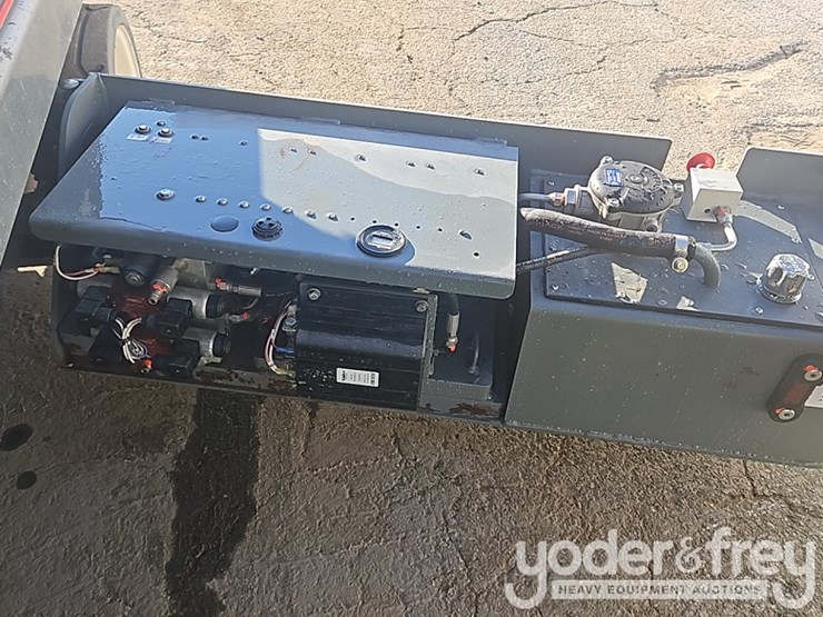 2017-skyjack-sjiii3226-image-13