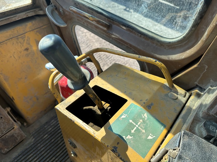 caterpillar-963-image-32