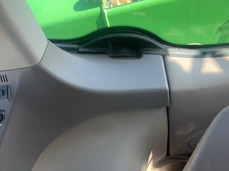 2016-john-deere-9520r-image-141