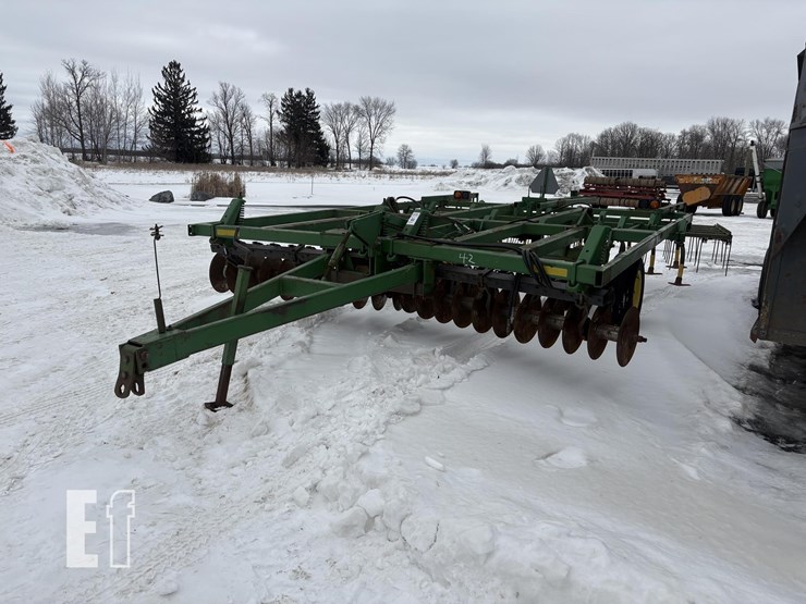 john-deere-722-image-1