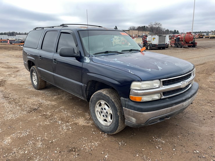2006-chevrolet-suburban-image-7
