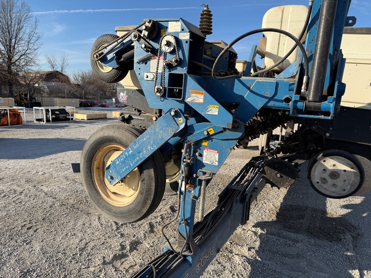 kinze-3650-image-3