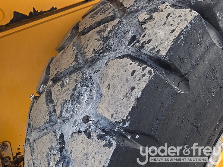 2014-volvo-l150h-image-16