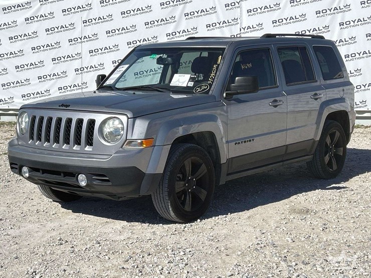 2015-jeep-patriot-sport-image-1