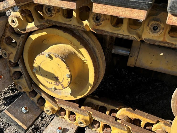 caterpillar-ap-650b-image-93