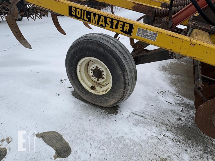 landoll-1200-soilmaster-image-4