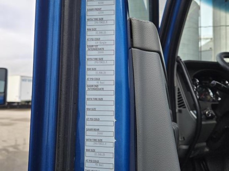 2018-kenworth-t680-image-83