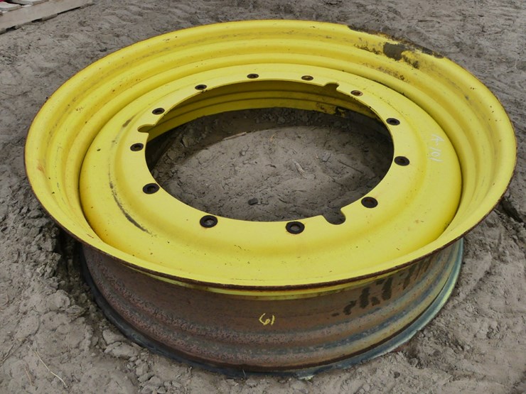 john-deere-rear-rim-image-1