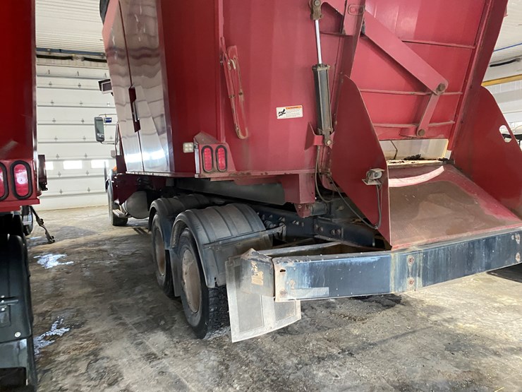 2019-western-star-4700sb-image-9