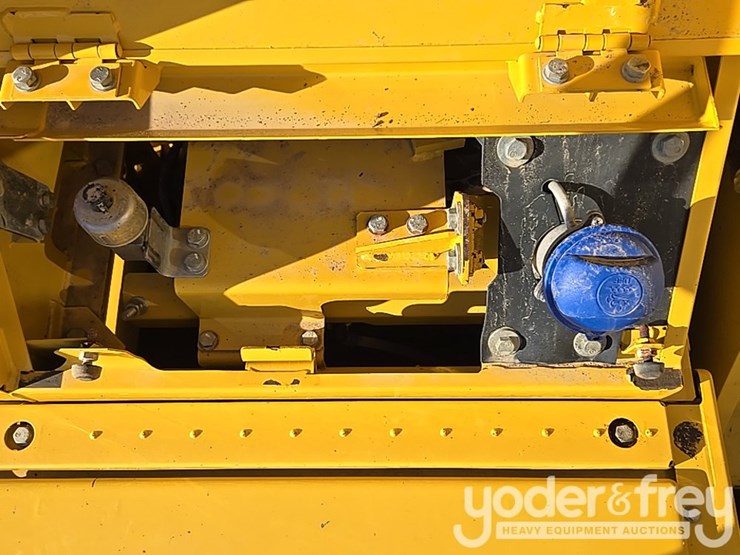 2022-komatsu-pc360-lc-11-image-62