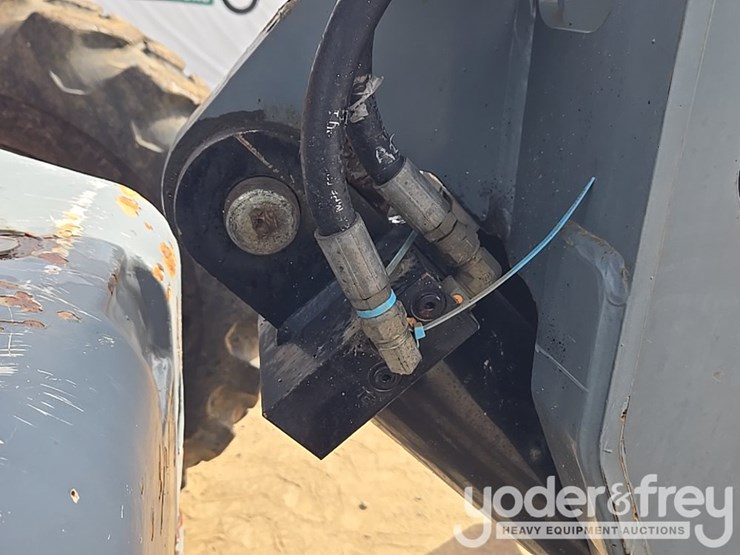 2017-skyjack-sj843th-image-24