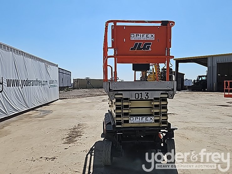 2022-jlg-3246es-image-8