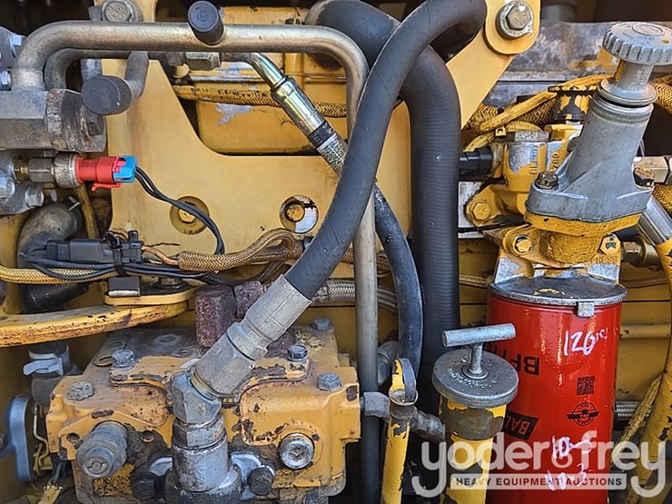 2005-caterpillar-140h-vhp-plus-image-55