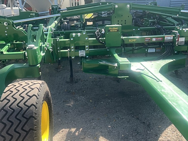 2024-john-deere-52-image-137