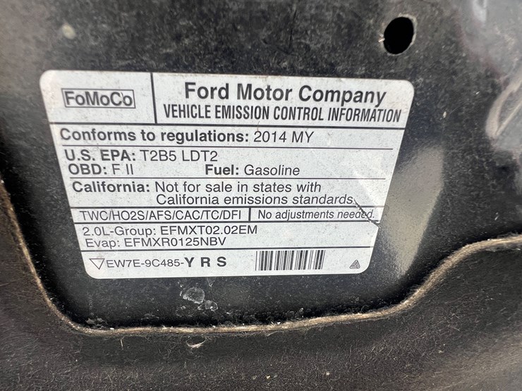 2014-ford-escape-titanium-image-30