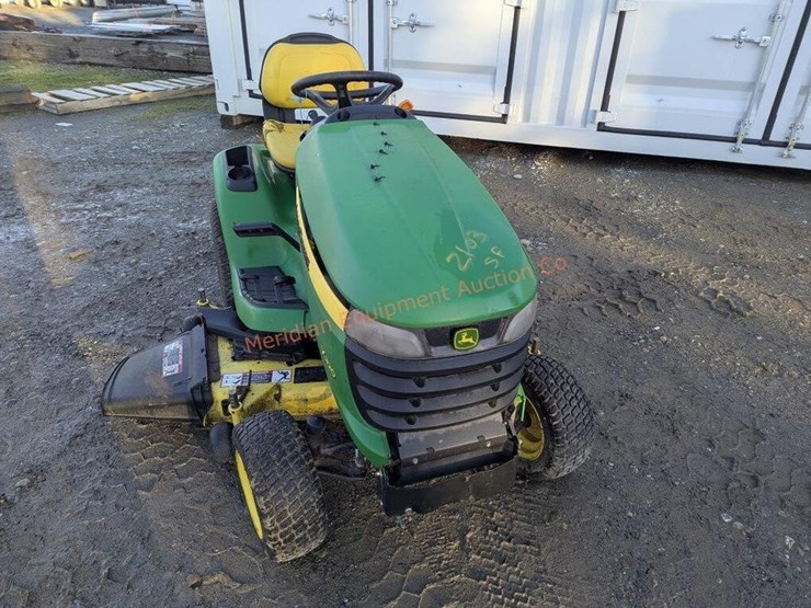 john-deere-x320-image-2