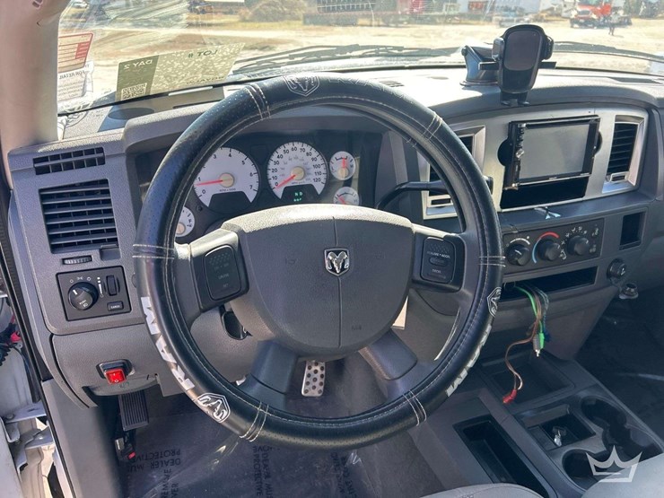 2007-dodge-ram-1500-image-11