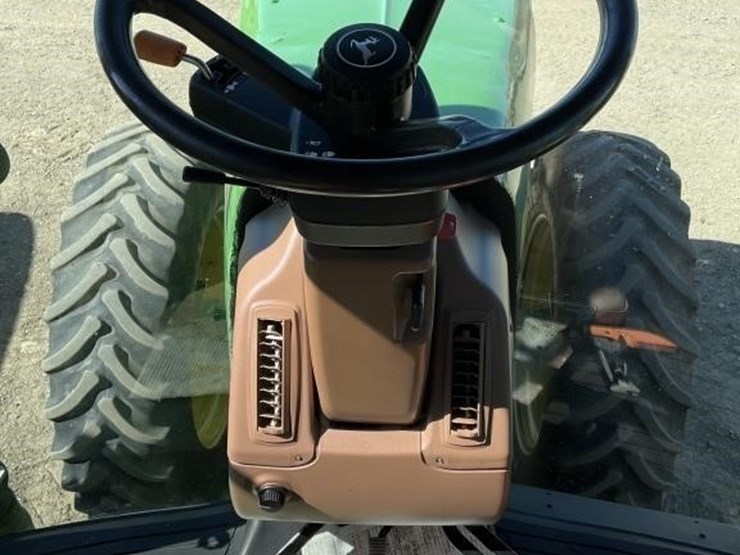 john-deere-7820-image-24
