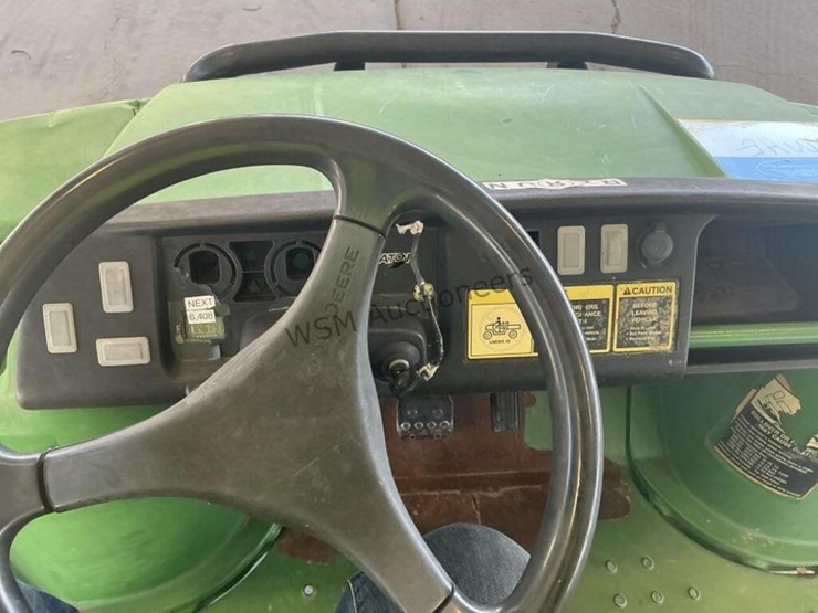 2014-john-deere-gator-image-17