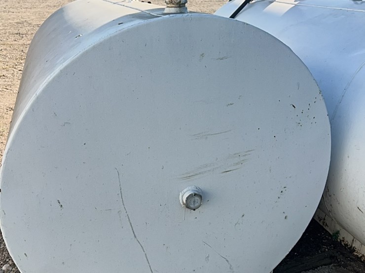 1000-gallon-fuel-tank-and-500-gallon-fuel-tank,-sell-together,-includes-pump,-used-for-diesel-image-18