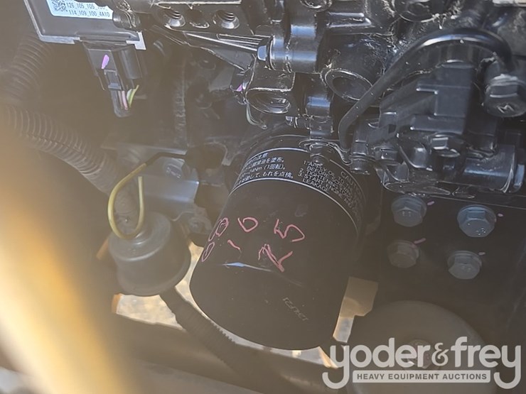 2020-deere-35g-image-61