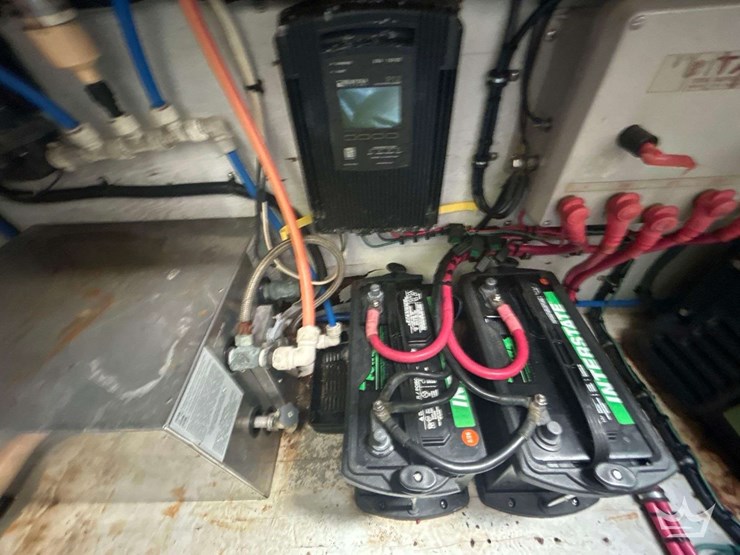 2001chris-craft-boat-with-a-t/a-boat-trailer-image-11