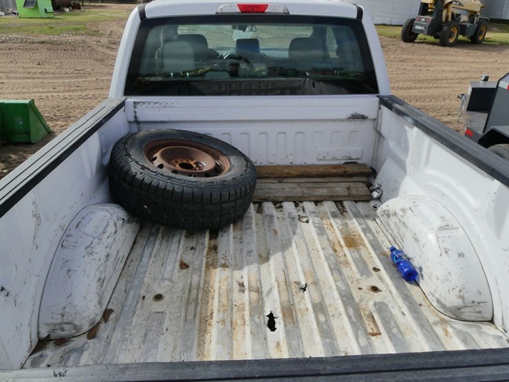 2019-ford-f150-xl-image-7