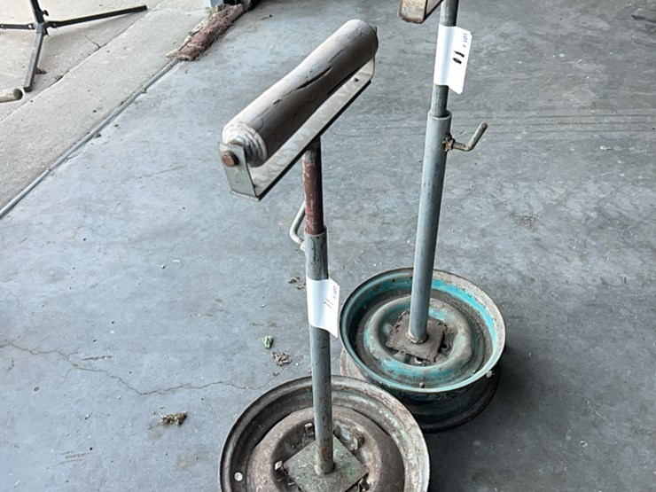 pair-of-roller-stands-image-6