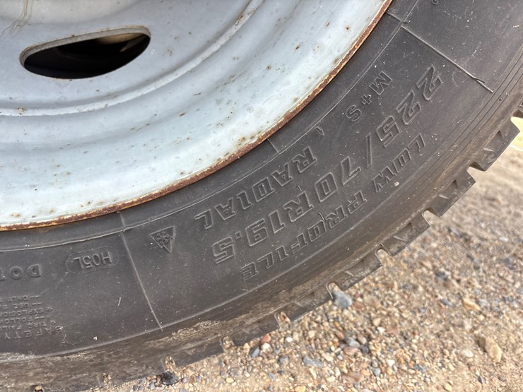 2008-ford-f550-image-15