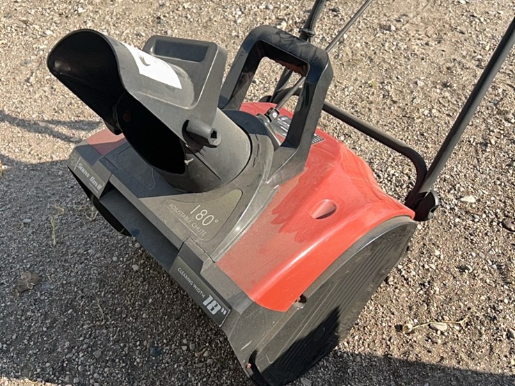 electric-snowblower-image-5