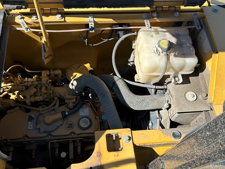 caterpillar-c4.4-image-40