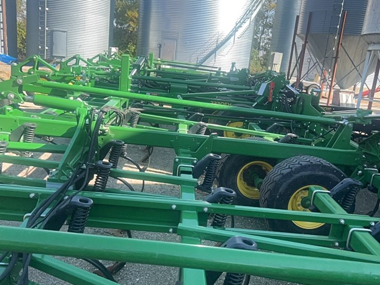 2024-john-deere-52-image-115