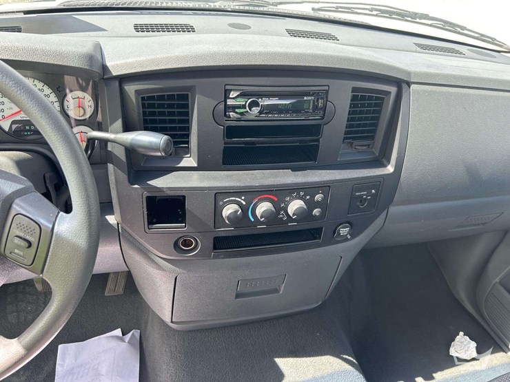 2007-dodge-ram-1500-image-15