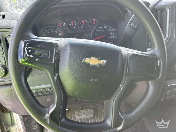 2022-chevrolet-silverado-2500-image-13