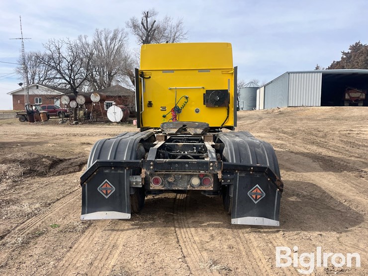 2005-international-9900ix-t/a-truck-tractor-image-6