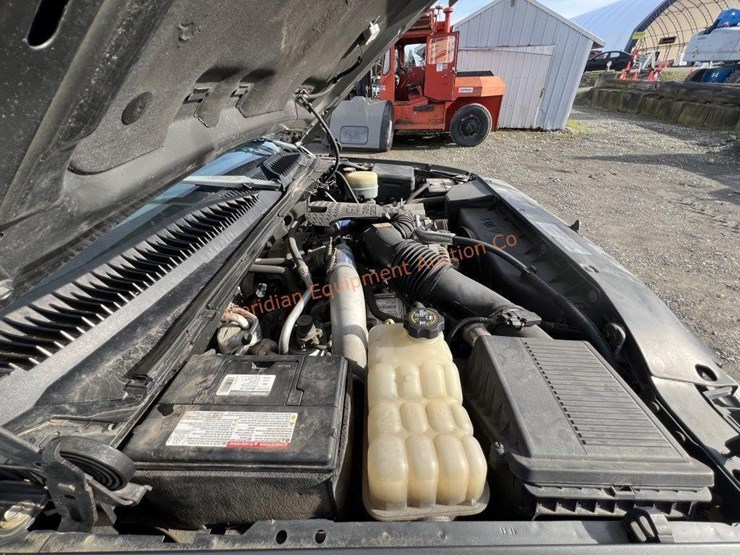 2002-chevrolet-silverado-2500-image-37