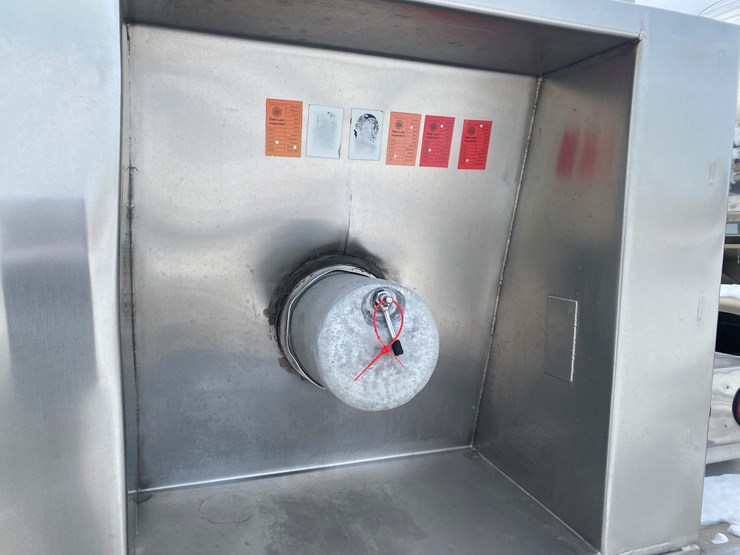 1989-walker-tanker-image-21