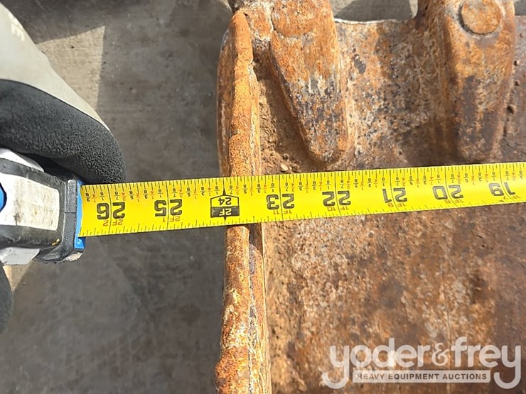 2018-deere-310sl-image-19