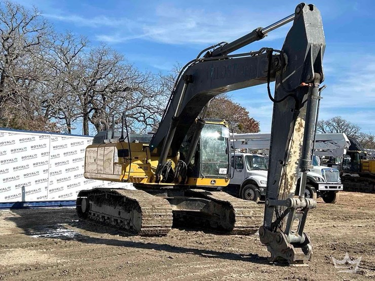 2015-john-deere-350g-hydraulic-excavator-image-2