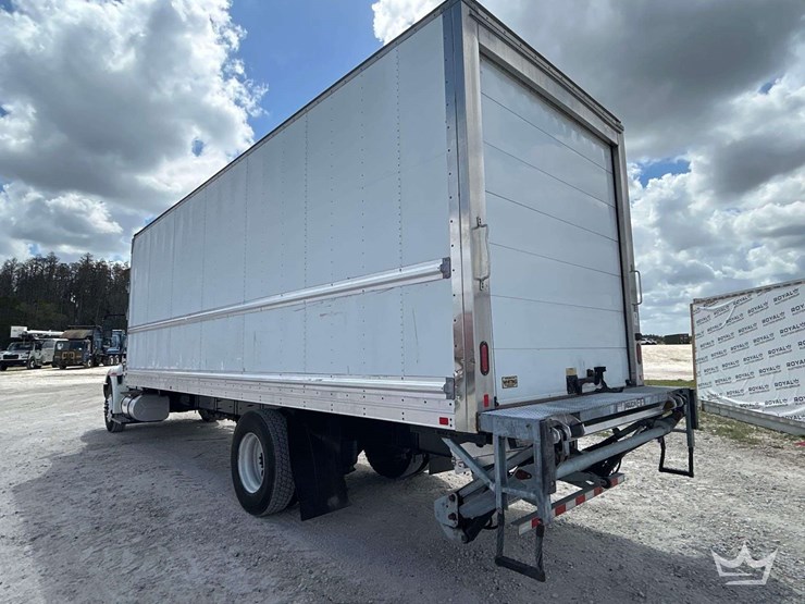 2019-international-durastar-4300-image-4