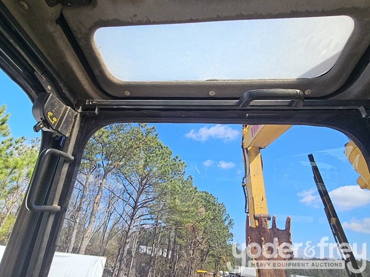 2007-komatsu-pc300-lc-image-47