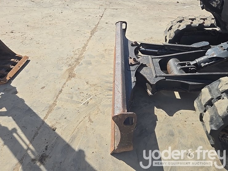 2018-kubota-kx057-4-image-14