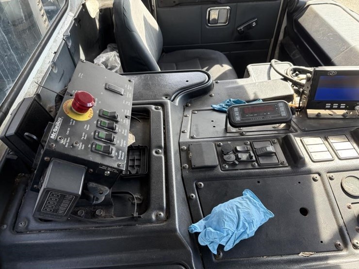 2010-autocar-xpeditor-image-19