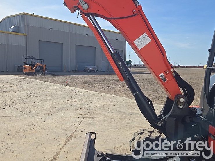 2018-kubota-kx057-4-image-42
