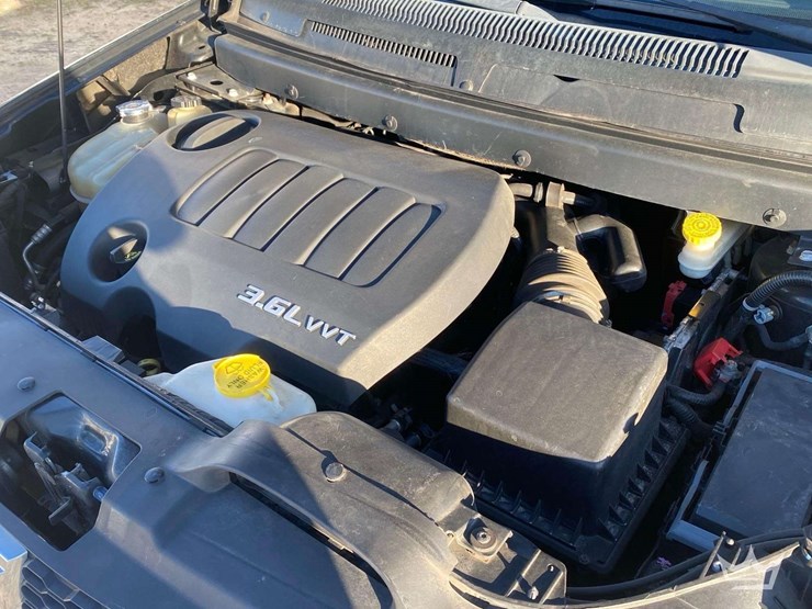 2015-dodge-journey-sxt-image-15