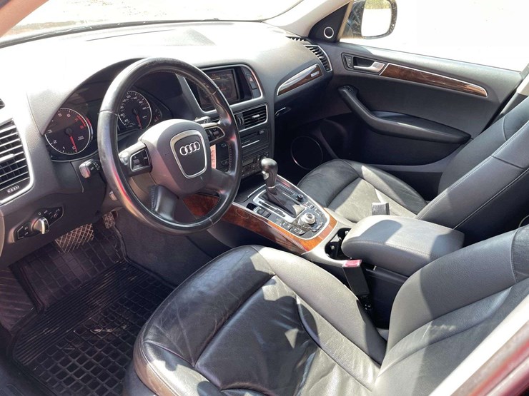 2011-audi-q5-image-11