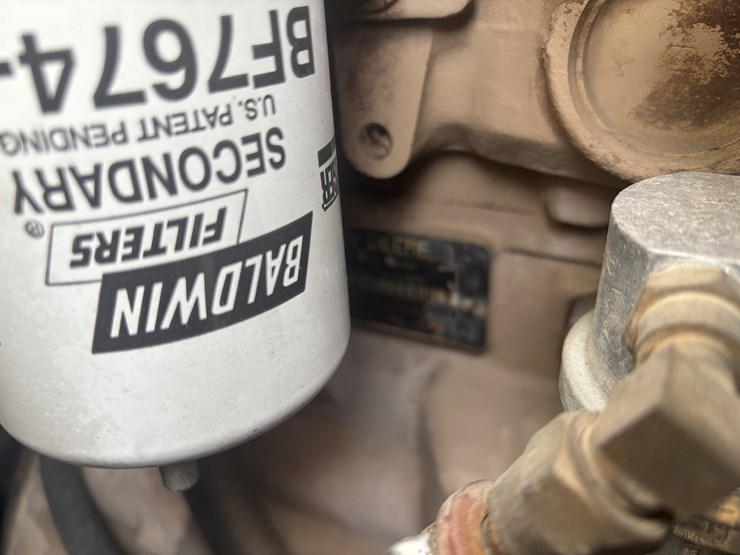 #2310-•-2004-gehl-rs8-telehandler-image-17