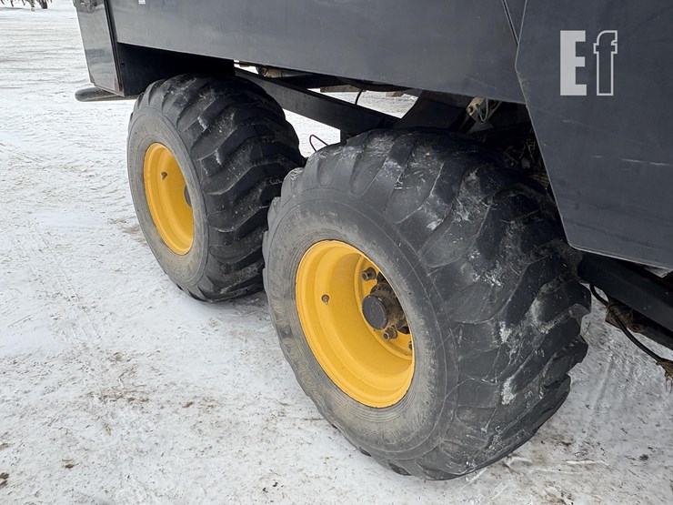 new-holland-bb940ar-image-9