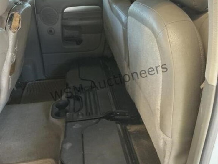 2005-dodge-ram-3500-image-22